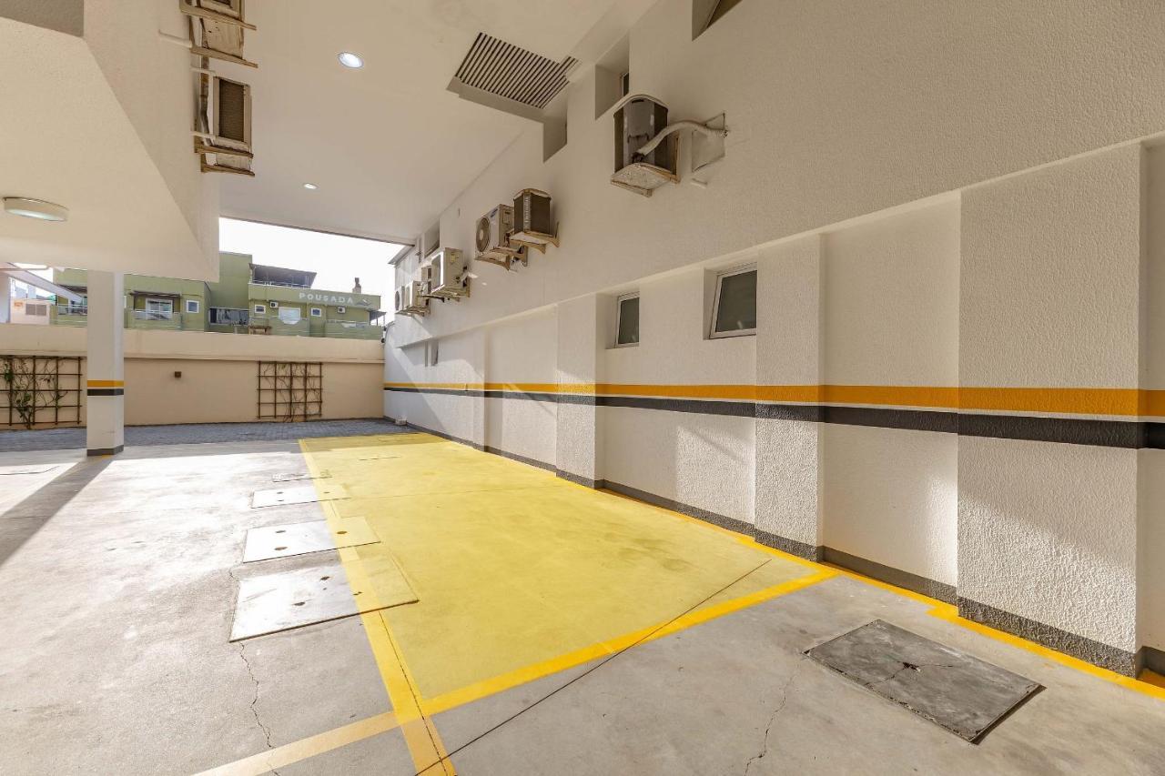 Boulevard - Apto Em Com Piscina E Jacuzzi * Bombinhas