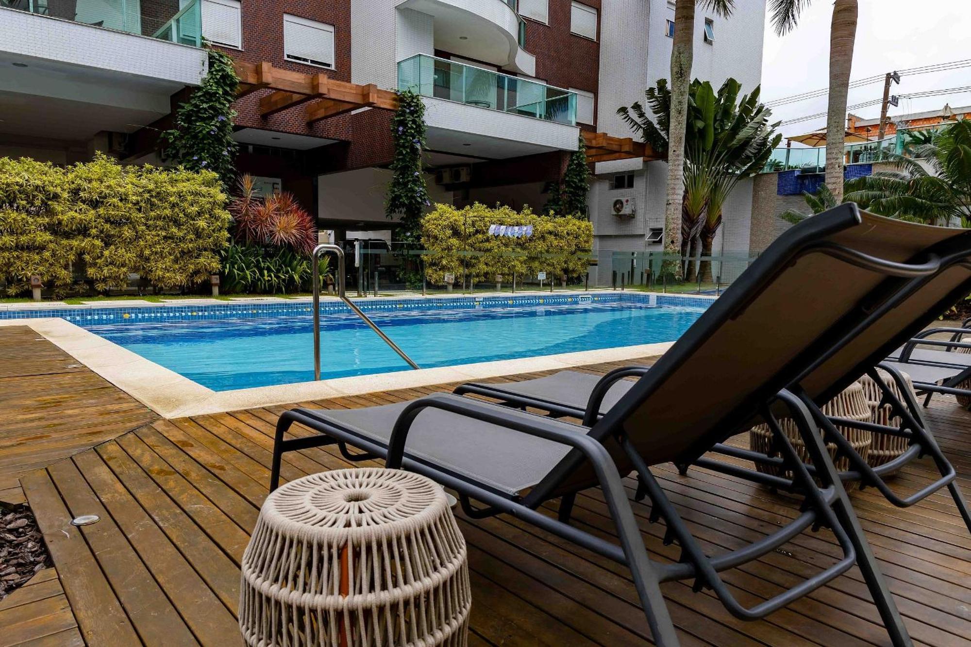 Apartment Boulevard - Apto Em Com Piscina E Jacuzzi Bombinhas